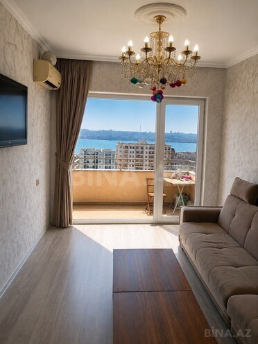 Продаётся 2-комн. вторичка 60 м², м. Ази Асланов, photo 1 from 13