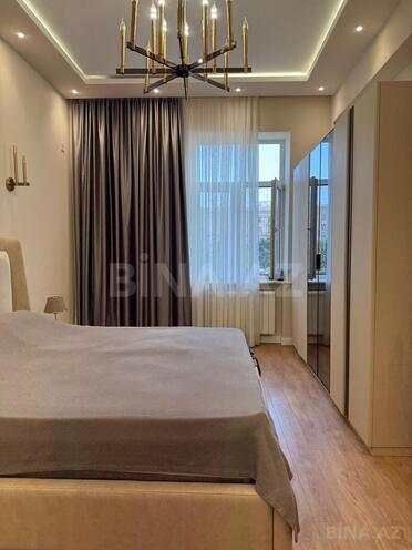 Продаётся 2-комн. вторичка 60 м², м. Ичеришехер, photo 19 from 25
