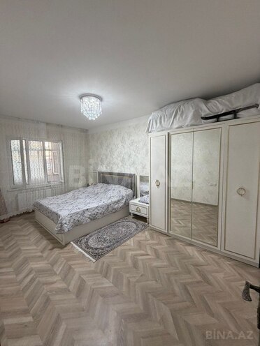 Satılır 4 otaqlı köhnə tikili 105 m², Qara Qarayev m., photo 1 from 14