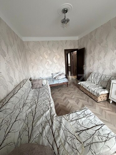 Satılır 4 otaqlı köhnə tikili 105 m², Qara Qarayev m., photo 4 from 14