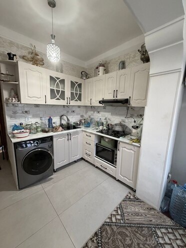 Satılır 4 otaqlı köhnə tikili 105 m², Qara Qarayev m., photo 8 from 14