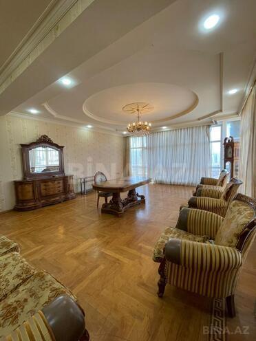 İcarəyə verilir 5 otaqlı ofis 250 m², 28 May m., photo 3 from 24