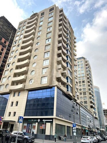 Продаётся 3-комн. новостройка 124 м², м. Шах Исмаил Хатаи, photo 1 from 9