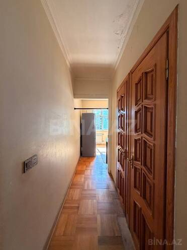 Satılır 3 otaqlı köhnə tikili 110 m², Yasamal r., photo 9 from 11