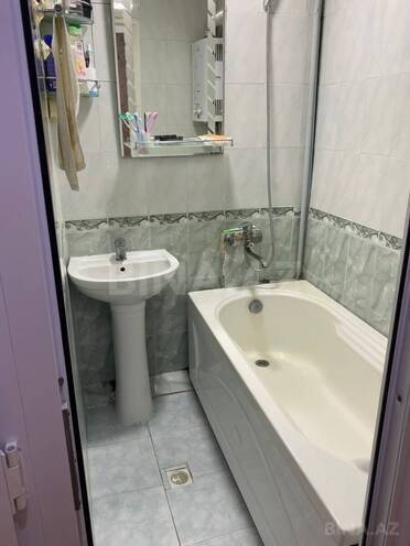 Satılır 4 otaqlı köhnə tikili 80 m², Xalqlar Dostluğu m., photo 14 from 17