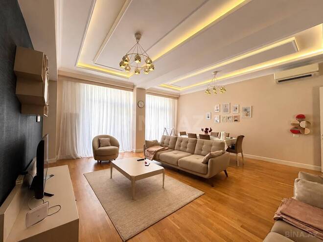 İcarəyə verilir 3 otaqlı yeni tikili 135 m², Ağ şəhər q., photo 1 from 6