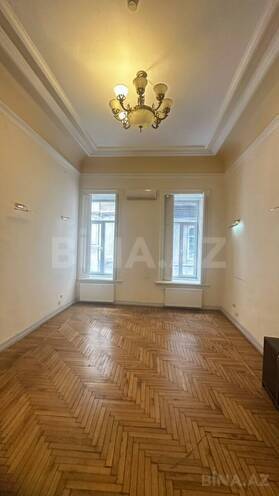 Satılır 10 otaqlı köhnə tikili 361 m², İçəri Şəhər m., photo 13 from 18