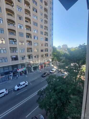 Satılır 2 otaqlı köhnə tikili 60 m², 28 May m., photo 1 from 14