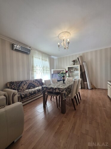 Satılır 2 otaqlı köhnə tikili 55 m², İnşaatçılar m., photo 1 from 8