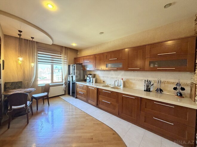 Сдаётся 4-комн. новостройка 155 м², м. Низами, photo 4 from 18