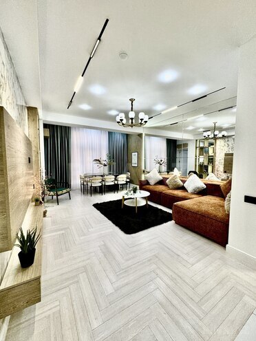 Продаётся 3-комн. новостройка 118 м², м. Нариман Нариманов, photo 1 from 20