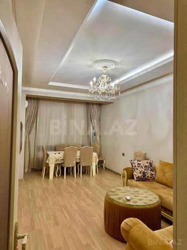 Сдаётся 2-комн. новостройка 70 м², м. Иншаатчылар, photo 1 from 9