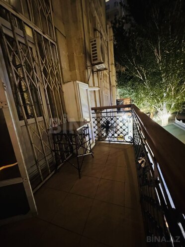 Satılır 2 otaqlı köhnə tikili 42 m², Sahil m., photo 13 from 14