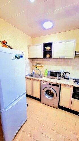 Satılır 2 otaqlı köhnə tikili 42 m², Sahil m., photo 12 from 14