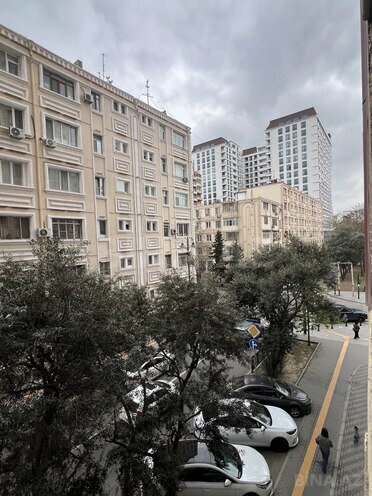 Satılır 4 otaqlı yeni tikili 180 m², Nəsimi r., photo 1 from 13