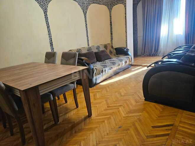 Сдаётся 3-комн. вторичка 70 м², м. Элмляр Академиясы, photo 1 from 19