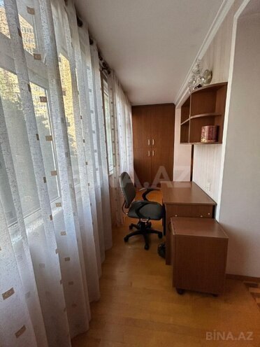 Продаётся 3-комн. вторичка 60 м², м. Низами, photo 14 from 18