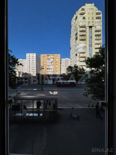 İcarəyə verilir 3 otaqlı köhnə tikili 75 m², İnşaatçılar m., photo 1 from 16