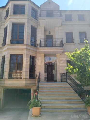 Satılır 5 otaqlı həyət evi/bağ evi 440 m², Azadlıq Prospekti m., photo 1 from 32