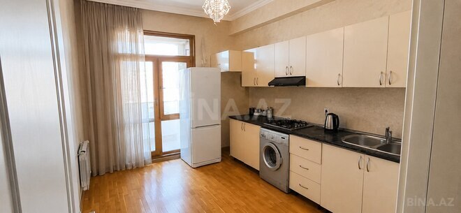Сдаётся 2-комн. новостройка 90 м², м. Иншаатчылар, photo 4 from 6