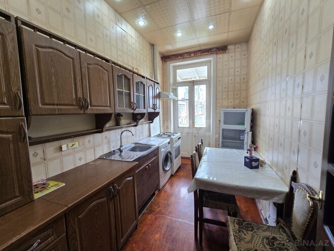 Satılır 2 otaqlı köhnə tikili 60 m², Nizami m., photo 13 from 14