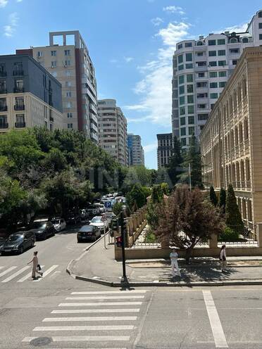 İcarəyə verilir  obyekt 330 m², Nəsimi r., photo 1 from 9
