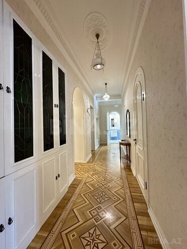 İcarəyə verilir 4 otaqlı köhnə tikili 130 m², Sahil m., photo 17 from 32