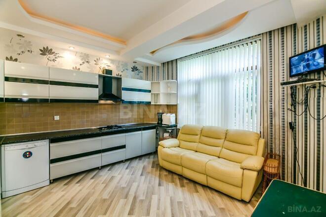 İcarəyə verilir 9 otaqlı həyət evi/bağ evi 1 000 m², Gənclik m., photo 28 from 30