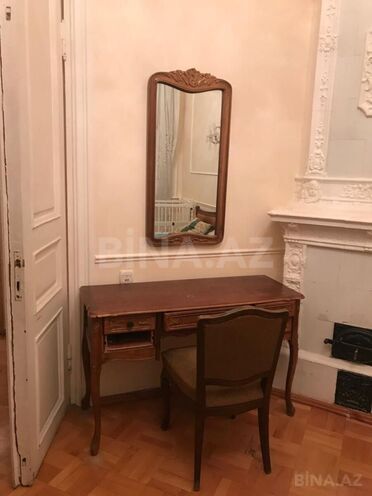 Satılır 3 otaqlı köhnə tikili 106 m², Sahil m., photo 8 from 20