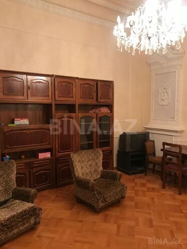 Satılır 3 otaqlı köhnə tikili 106 m², Sahil m., photo 18 from 20