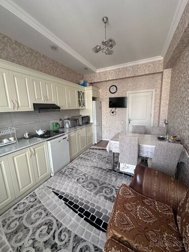 Продаётся 2-комн. новостройка 82 м², м. Иншаатчылар, photo 4 from 13
