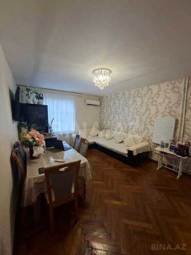 Satılır 2 otaqlı köhnə tikili 55 m², Qara Qarayev m., photo 4 from 11
