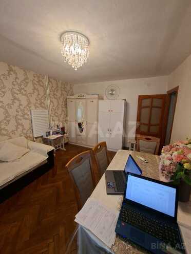 Satılır 2 otaqlı köhnə tikili 55 m², Qara Qarayev m., photo 1 from 11