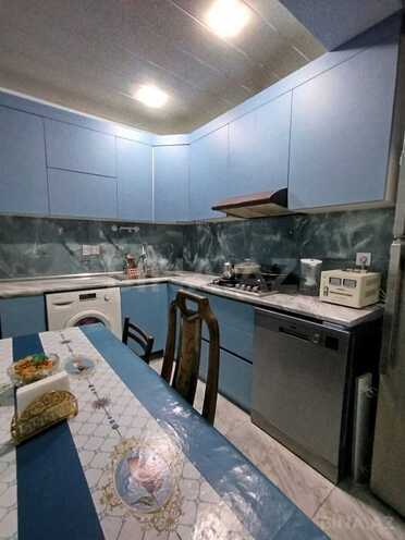 Продаётся 3-комн. вторичка 85 м², м. 8 ноября, photo 1 from 17
