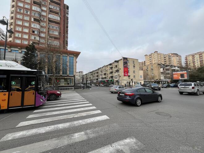 Продаётся 2-комн. вторичка 50 м², м. Гянджлик, photo 17 from 19