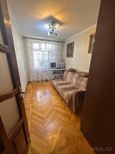 Продаётся 3-комн. вторичка 75 м², м. Элмляр Академиясы, photo 8 from 25