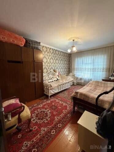 Satılır 2 otaqlı köhnə tikili 60 m², Xalqlar Dostluğu m., photo 1 from 11