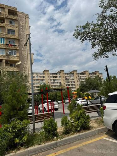 Satılır 2 otaqlı köhnə tikili 65 m², Xalqlar Dostluğu m., photo 1 from 14
