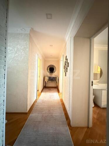Satılır 3 otaqlı köhnə tikili 80 m², İnşaatçılar m., photo 15 from 23