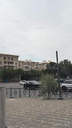 İcarəyə verilir 2 otaqlı köhnə tikili 65 m², Yasamal r., photo 9 from 12