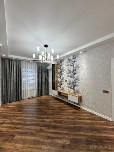 Продаётся 2-комн. вторичка 65 м², м. Ази Асланов, photo 1 from 19