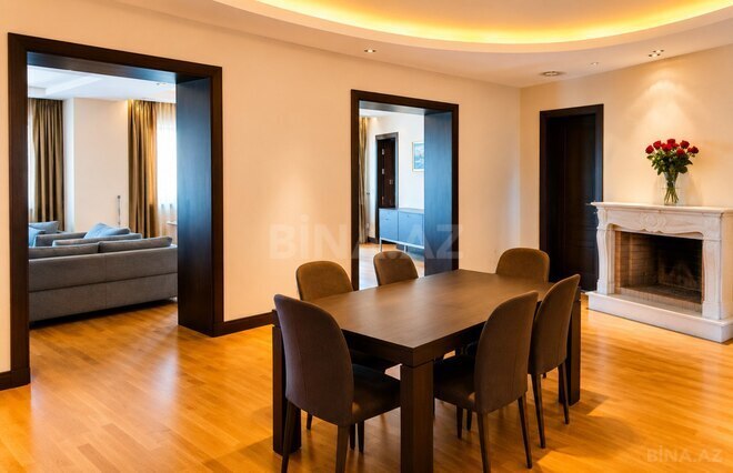 Satılır 6 otaqlı köhnə tikili 365 m², İçəri Şəhər m., photo 14 from 16