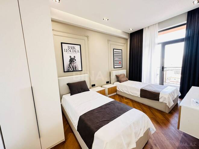 Продаётся 3-комн. новостройка 82 м², м. Кара Караев, photo 17 from 27