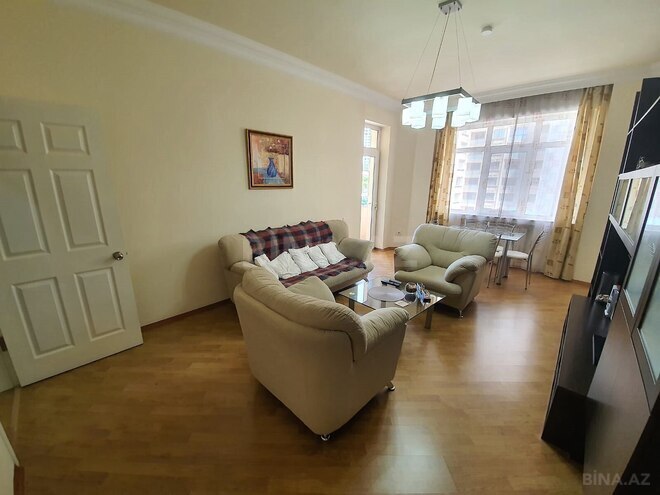 Сдаётся 2-комн. новостройка 95 м², м. Низами, photo 4 from 16
