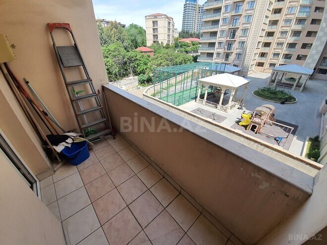 Сдаётся 2-комн. новостройка 95 м², м. Низами, photo 14 from 16