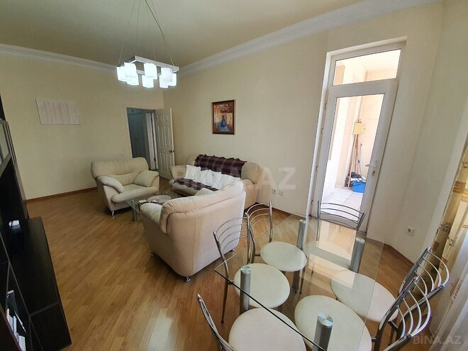 Сдаётся 2-комн. новостройка 95 м², м. Низами, photo 6 from 16
