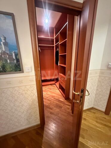 İcarəyə verilir 4 otaqlı yeni tikili 180 m², 28 May m., photo 9 from 14