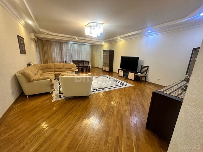 İcarəyə verilir 4 otaqlı yeni tikili 180 m², 28 May m., photo 3 from 14