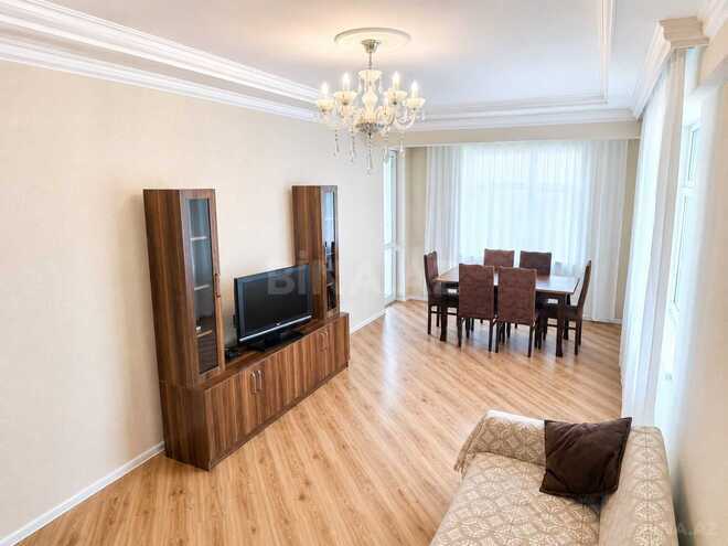 Сдаётся 2-комн. новостройка 95 м², Хатаинский р., photo 1 from 12