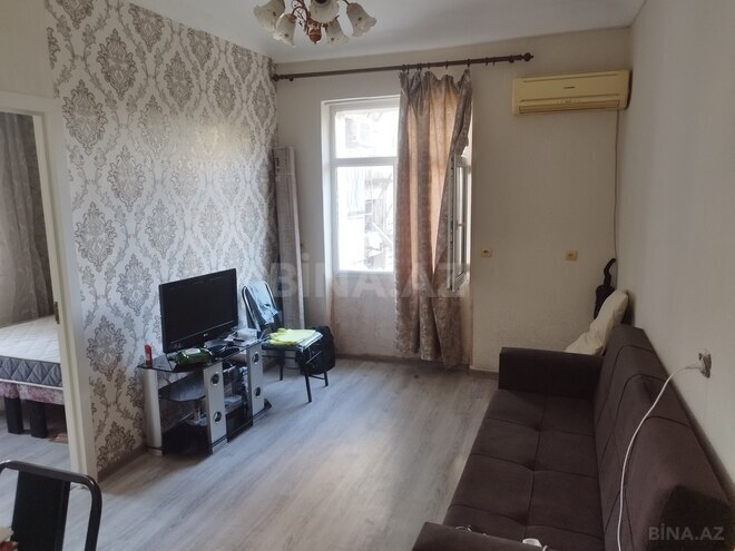 Продаётся 2-комн. вторичка 40 м², м. 8 ноября, photo 3 from 12